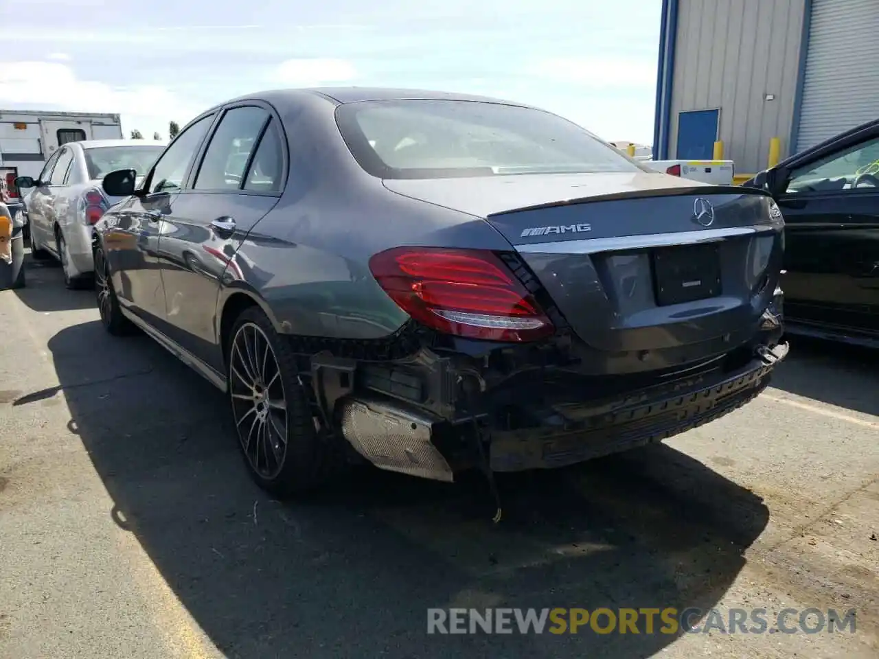 3 Photograph of a damaged car WDDZF6BB3KA680695 MERCEDES-BENZ E-CLASS 2019