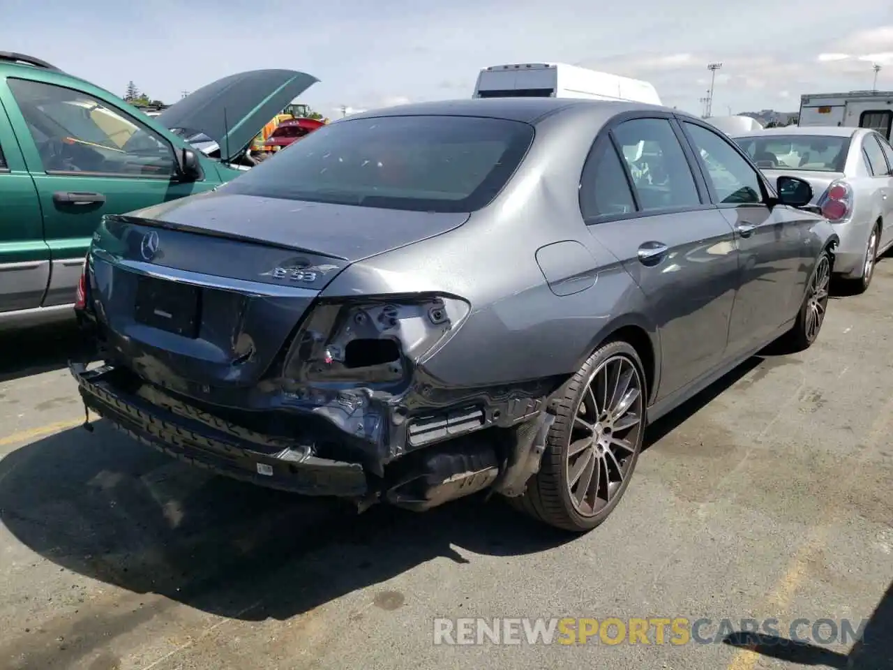 4 Photograph of a damaged car WDDZF6BB3KA680695 MERCEDES-BENZ E-CLASS 2019