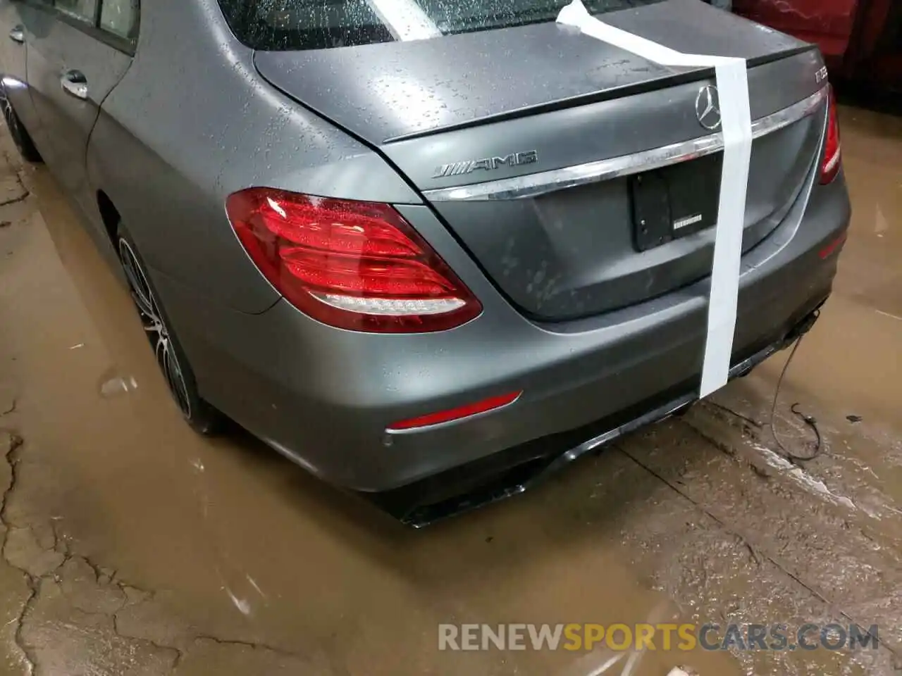 9 Photograph of a damaged car WDDZF6BB9KA563977 MERCEDES-BENZ E-CLASS 2019