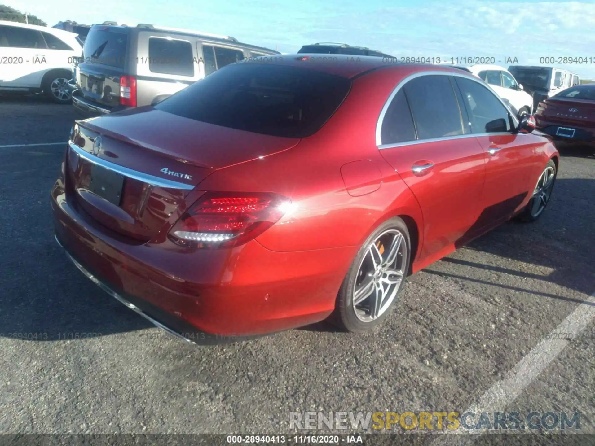 4 Photograph of a damaged car WDDZF6JB1KA490167 MERCEDES-BENZ E-CLASS 2019