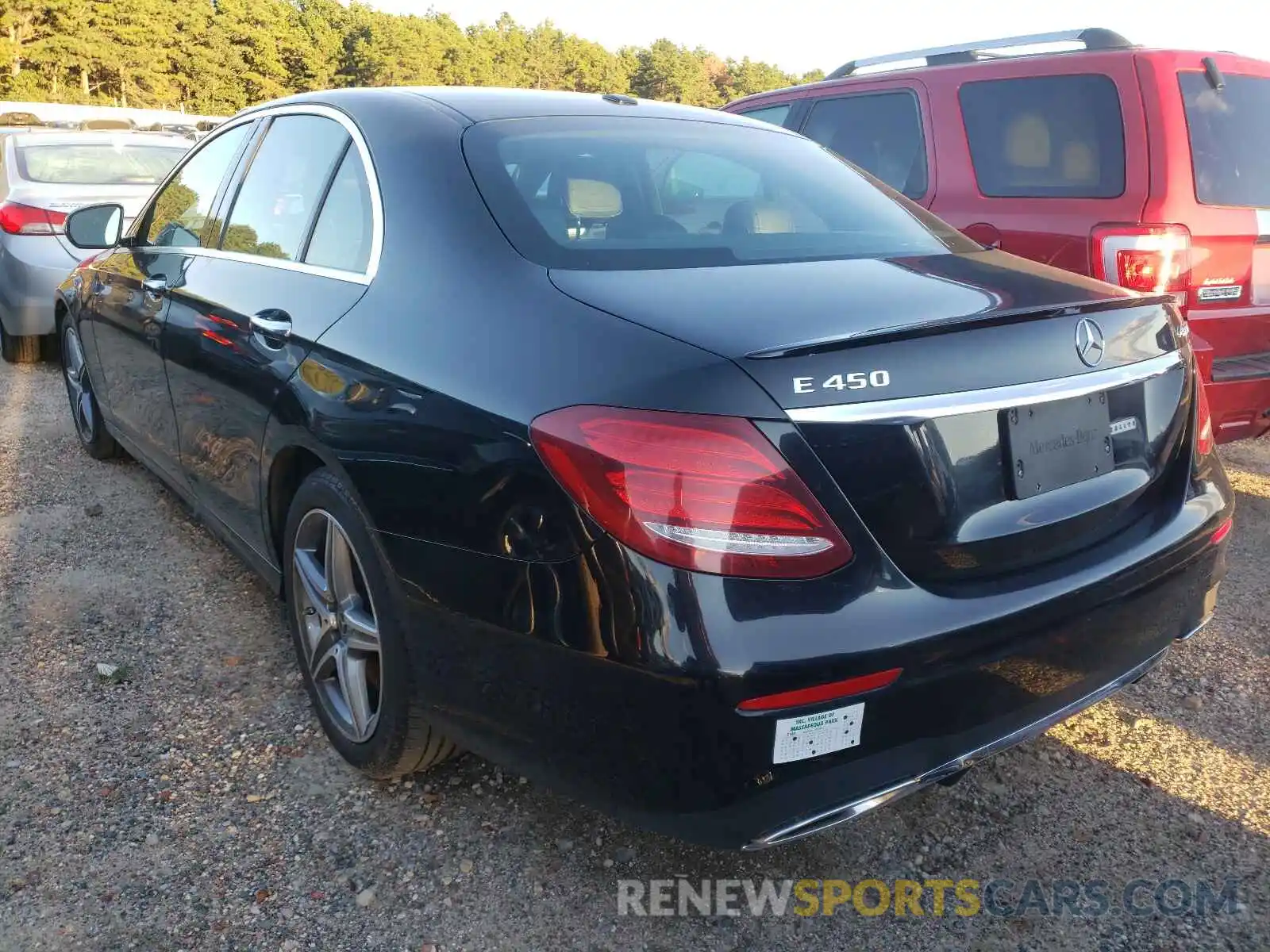 3 Photograph of a damaged car WDDZF6JB1KA518713 MERCEDES-BENZ E-CLASS 2019