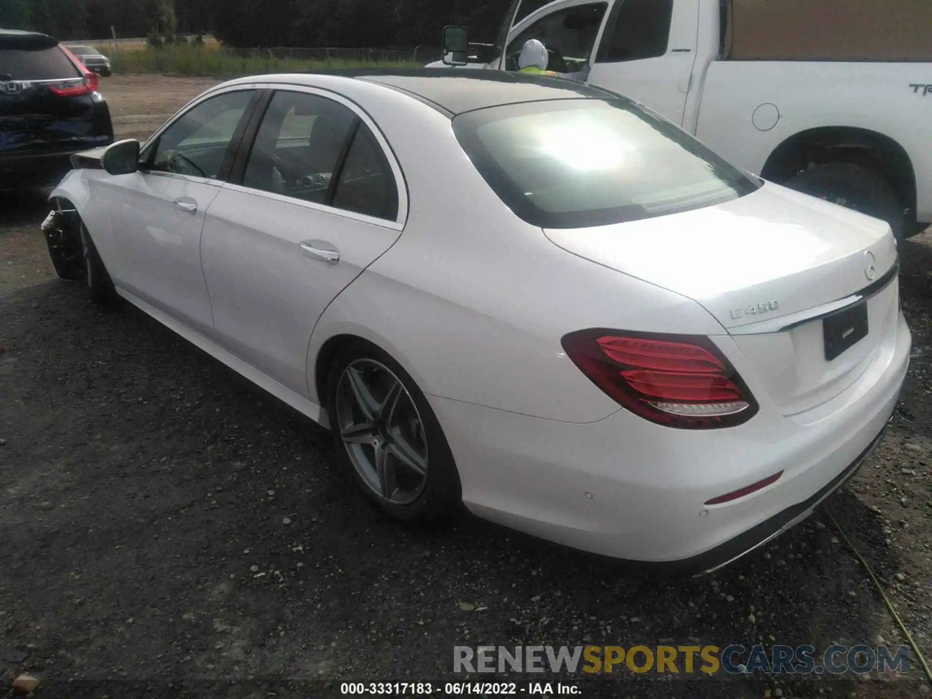 3 Photograph of a damaged car WDDZF6JB1KA614552 MERCEDES-BENZ E-CLASS 2019