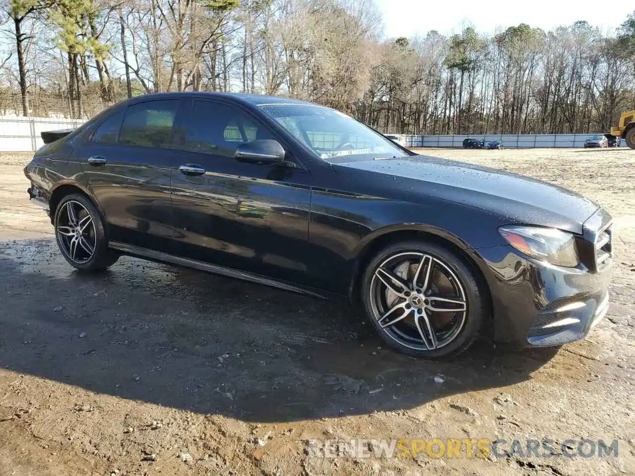 4 Photograph of a damaged car WDDZF6JB1KA690529 MERCEDES-BENZ E-CLASS 2019