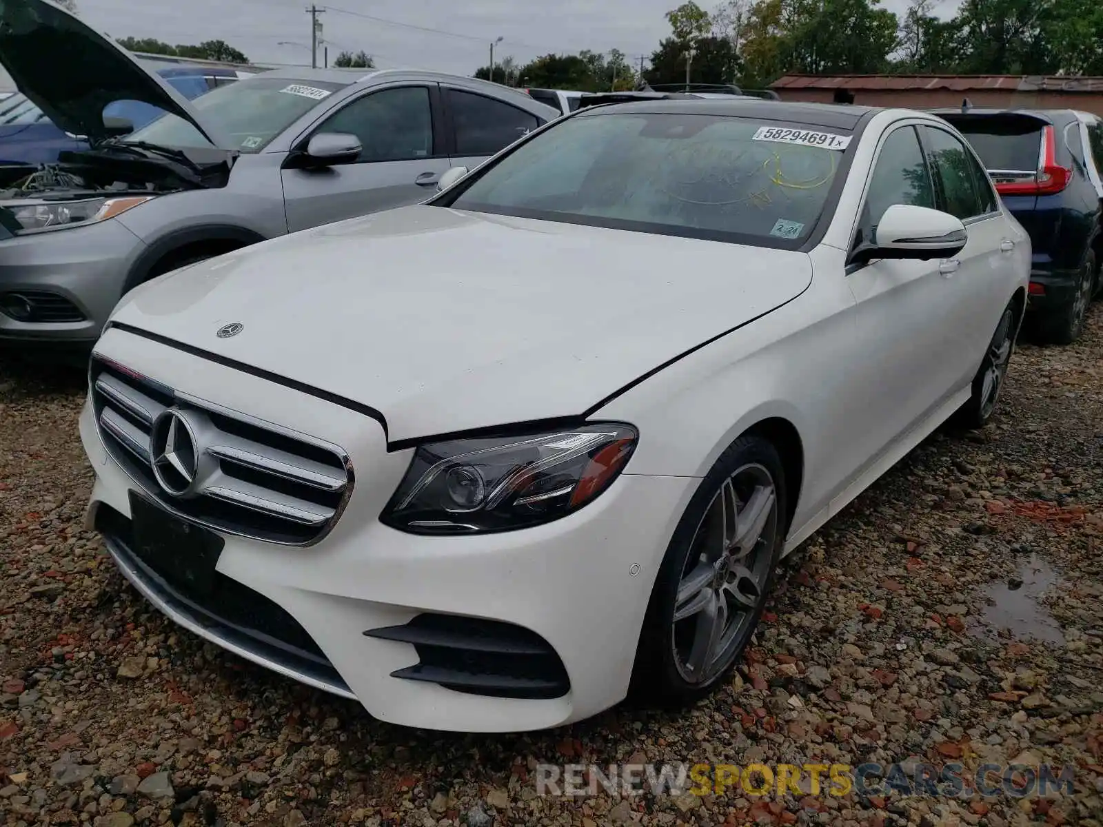 2 Photograph of a damaged car WDDZF6JB2KA570996 MERCEDES-BENZ E-CLASS 2019