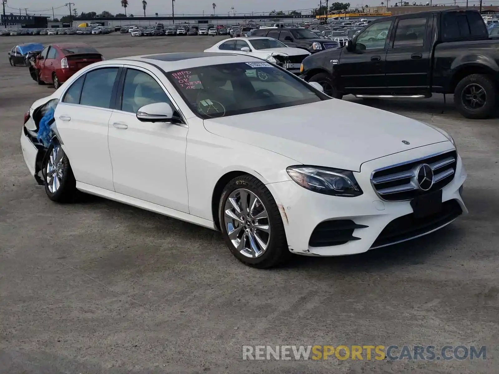 1 Photograph of a damaged car WDDZF6JB2KA588981 MERCEDES-BENZ E-CLASS 2019