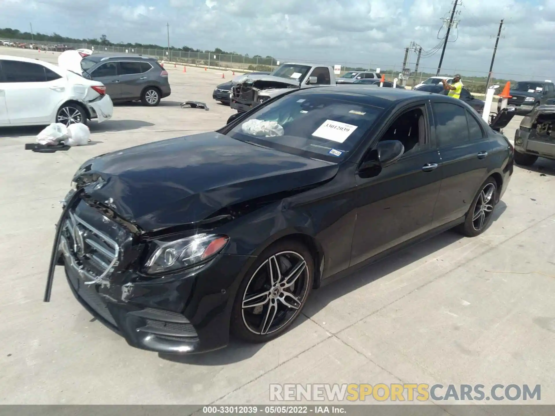 2 Photograph of a damaged car WDDZF6JB2KA589015 MERCEDES-BENZ E-CLASS 2019