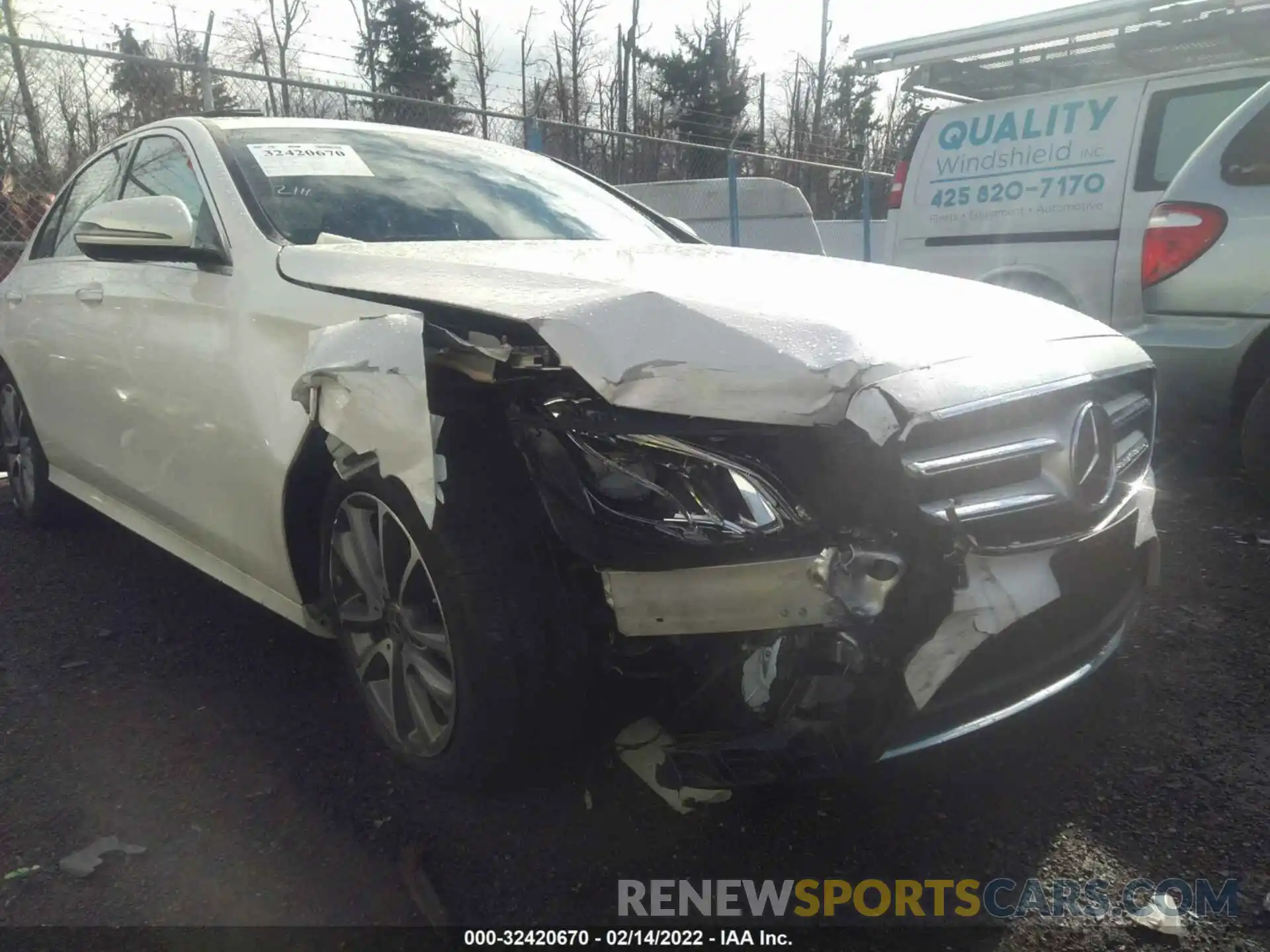 6 Photograph of a damaged car WDDZF6JB3KA596393 MERCEDES-BENZ E-CLASS 2019