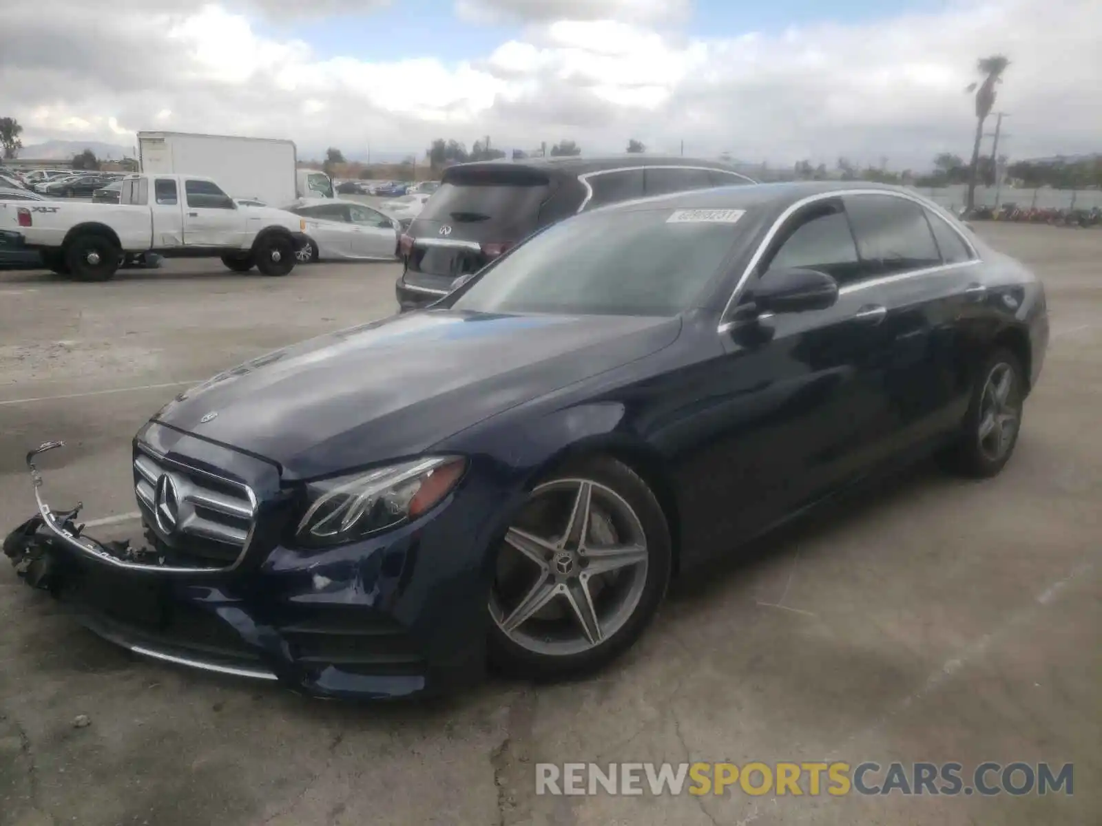 2 Photograph of a damaged car WDDZF6JB3KA685543 MERCEDES-BENZ E-CLASS 2019