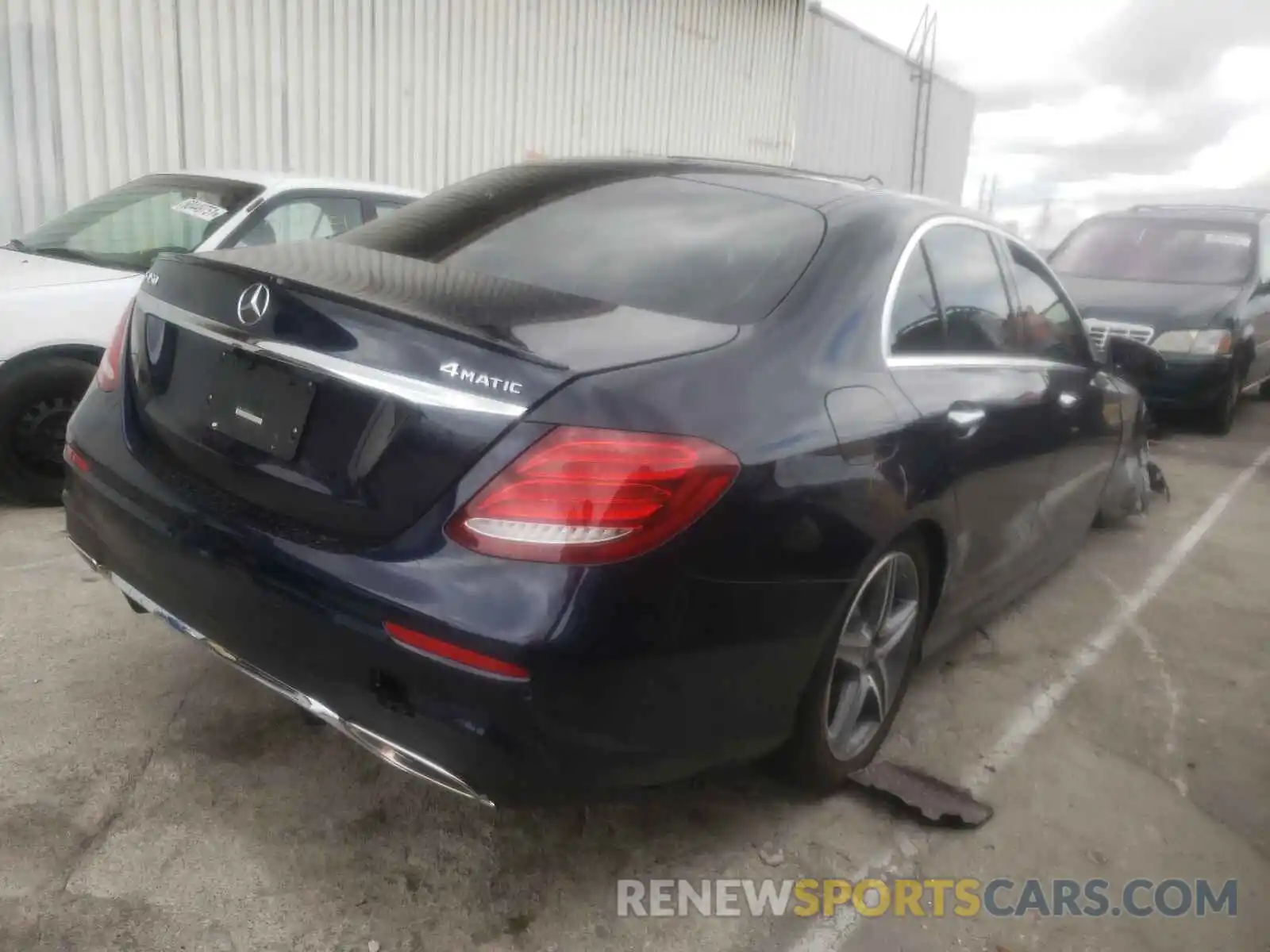 4 Photograph of a damaged car WDDZF6JB3KA685543 MERCEDES-BENZ E-CLASS 2019