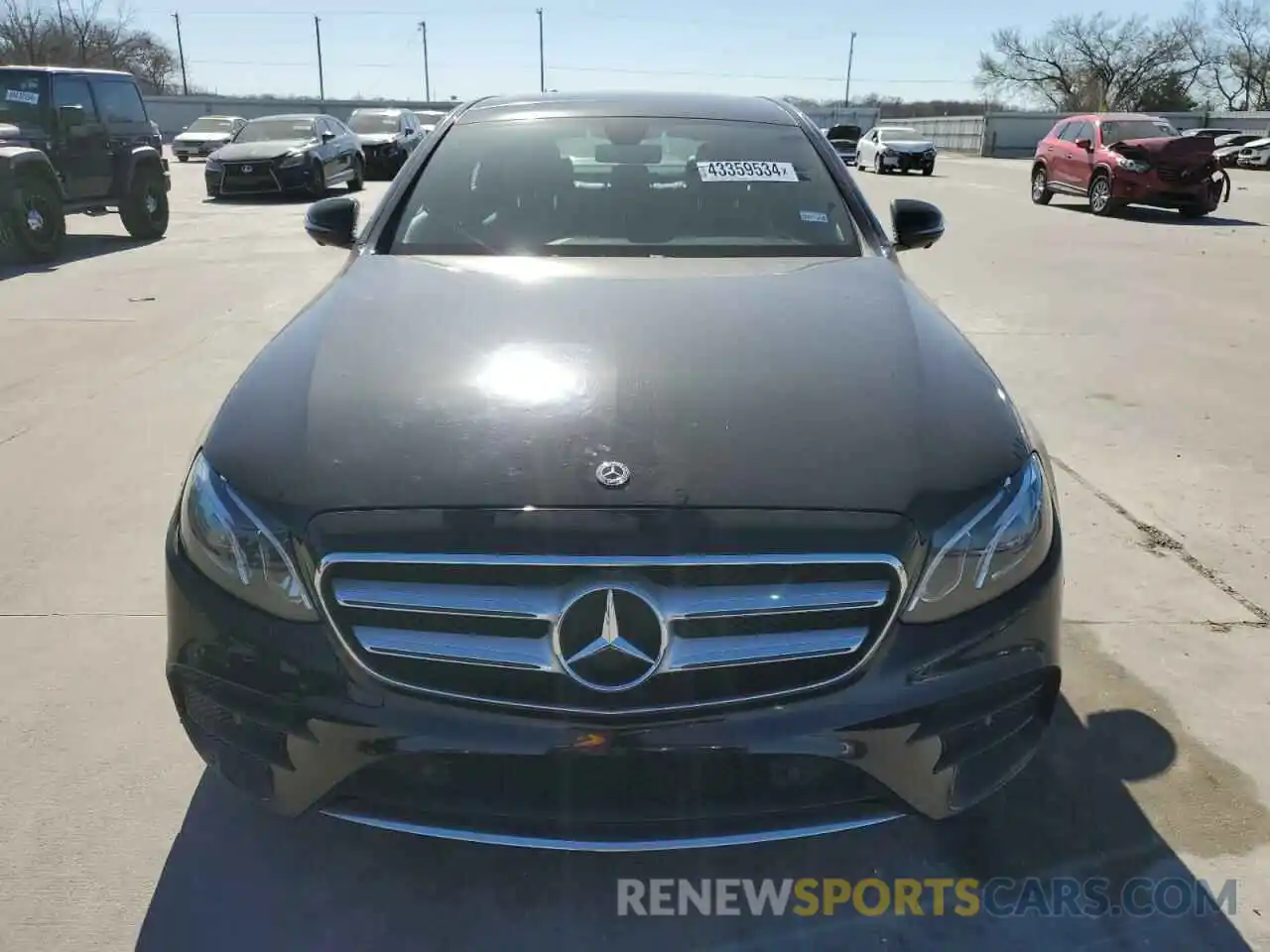 5 Photograph of a damaged car WDDZF6JB4KA518110 MERCEDES-BENZ E-CLASS 2019