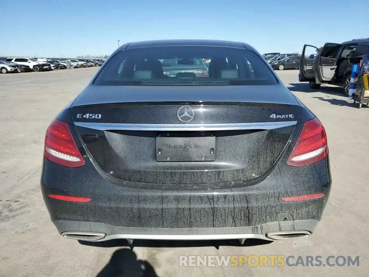 6 Photograph of a damaged car WDDZF6JB4KA518110 MERCEDES-BENZ E-CLASS 2019