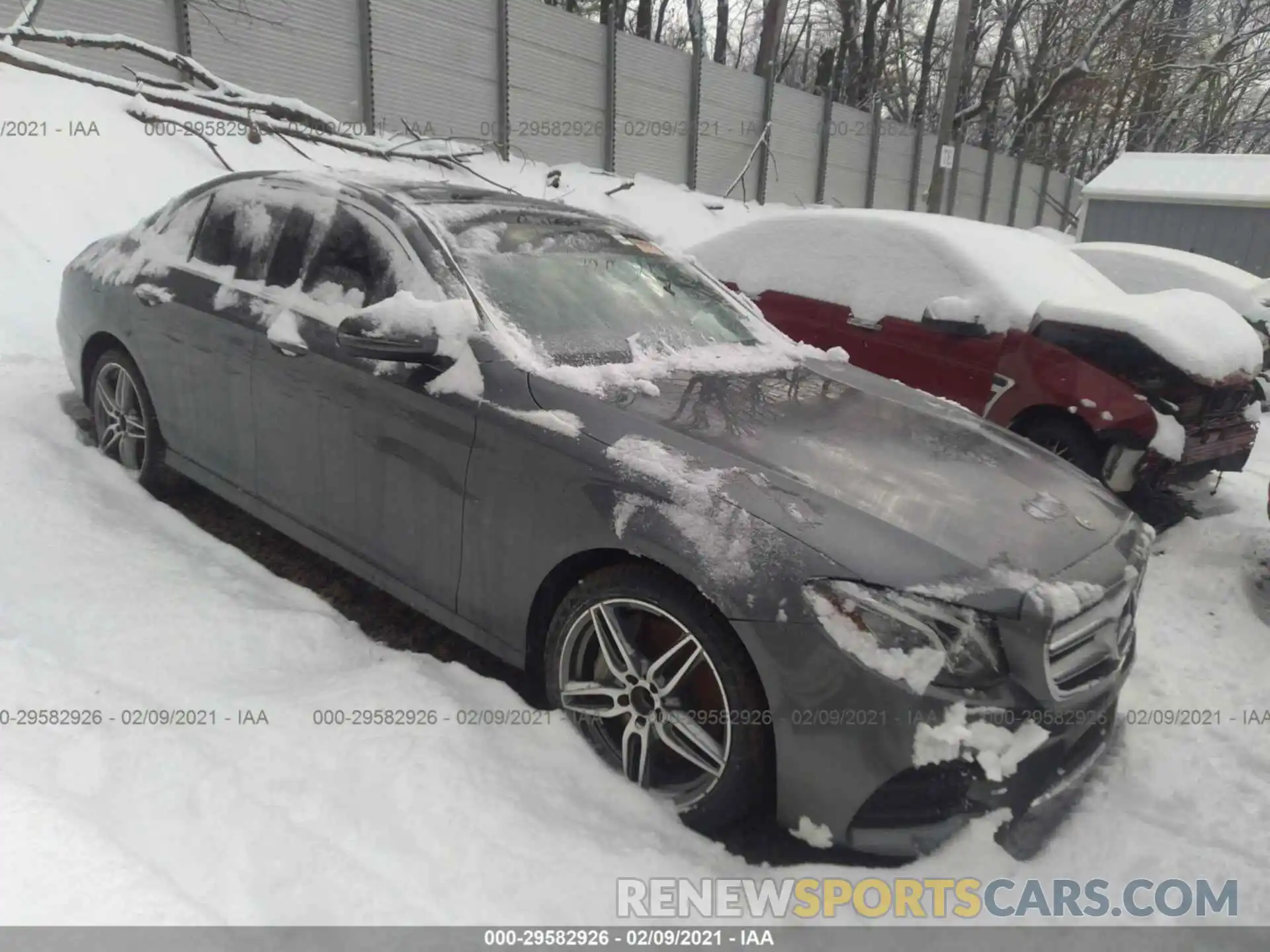 1 Photograph of a damaged car WDDZF6JB4KA523842 MERCEDES-BENZ E-CLASS 2019