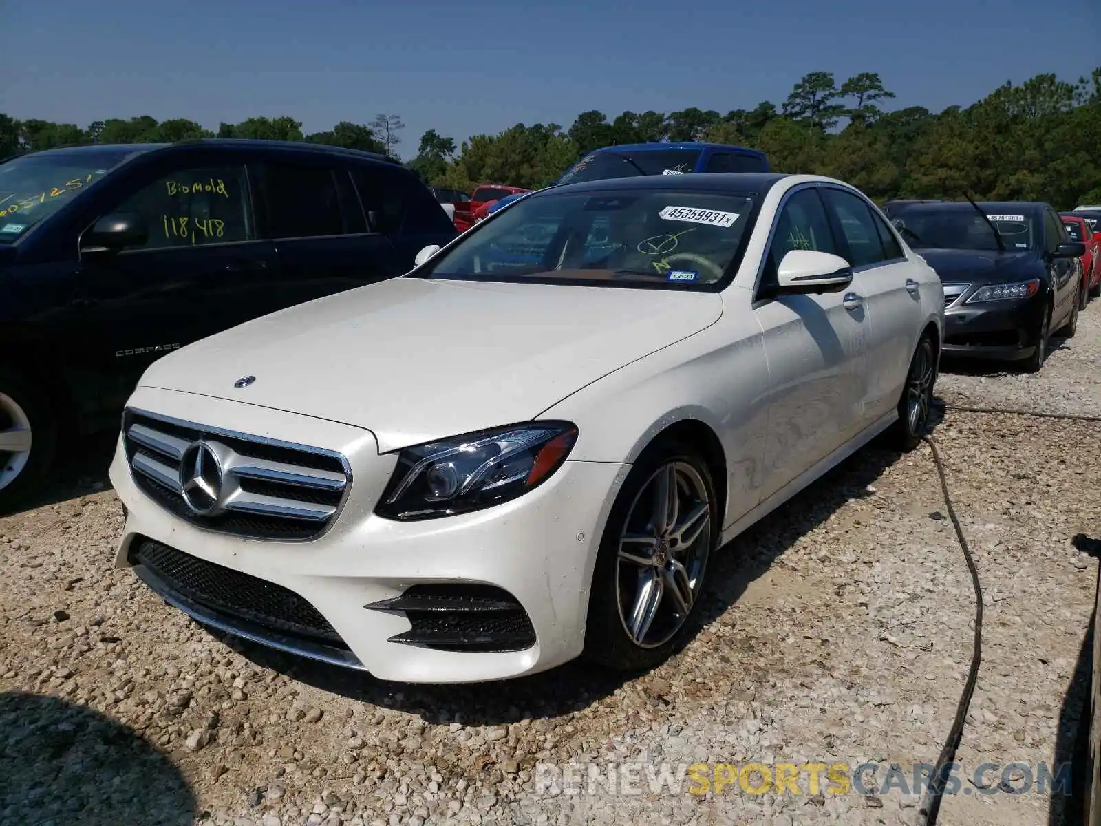 2 Photograph of a damaged car WDDZF6JB4KA574158 MERCEDES-BENZ E CLASS 2019