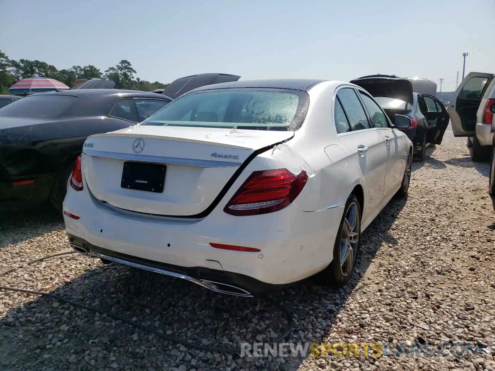 4 Photograph of a damaged car WDDZF6JB4KA574158 MERCEDES-BENZ E CLASS 2019