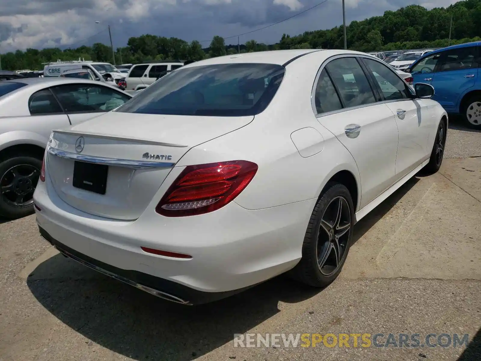 4 Photograph of a damaged car WDDZF6JB4KA656813 MERCEDES-BENZ E-CLASS 2019