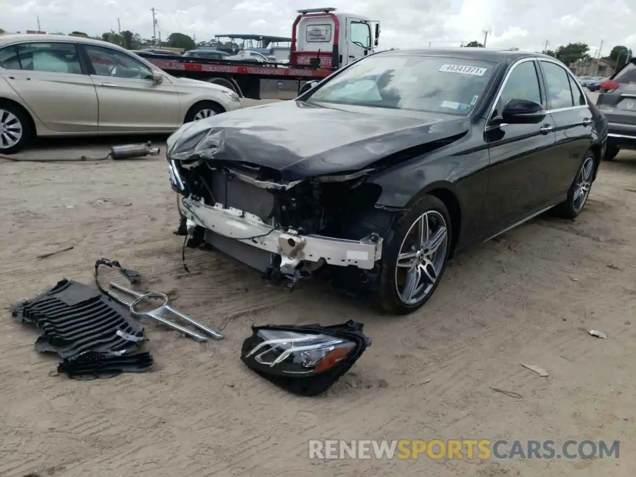 2 Photograph of a damaged car WDDZF6JB4KA681887 MERCEDES-BENZ E-CLASS 2019