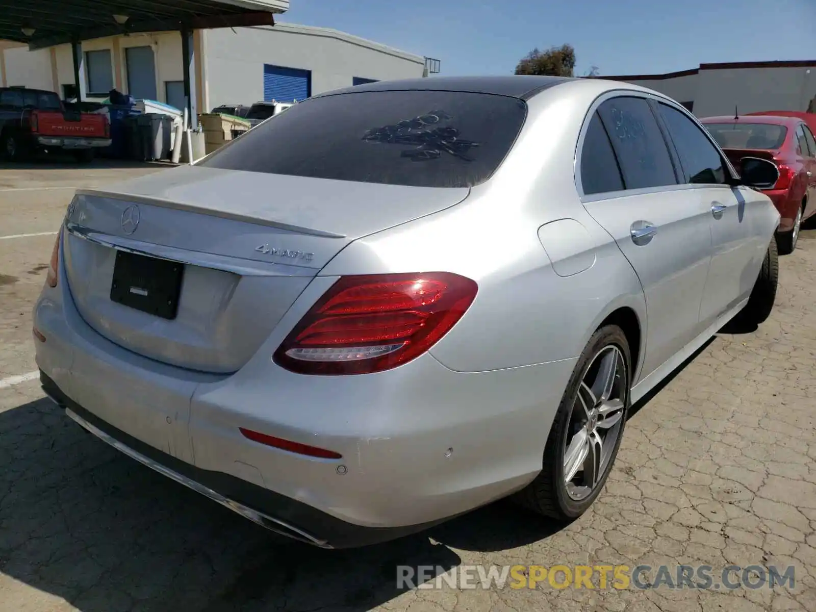 4 Photograph of a damaged car WDDZF6JB6KA517203 MERCEDES-BENZ E CLASS 2019