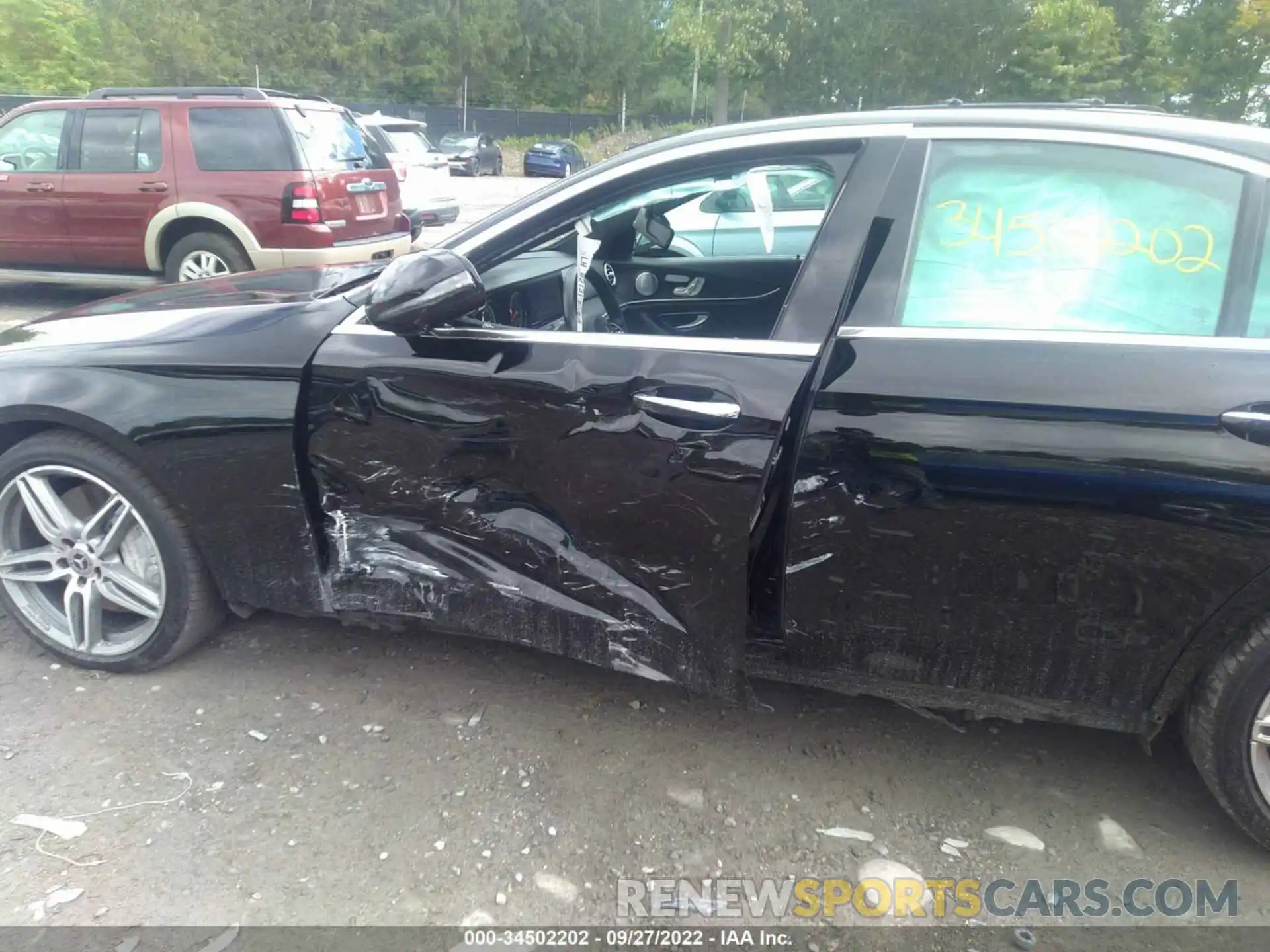 6 Photograph of a damaged car WDDZF6JB6KA519470 MERCEDES-BENZ E-CLASS 2019