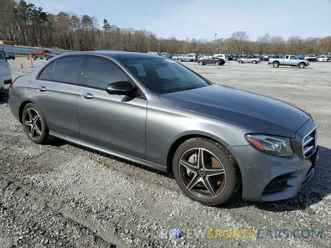 4 Photograph of a damaged car WDDZF6JB7KA490710 MERCEDES-BENZ E-CLASS 2019