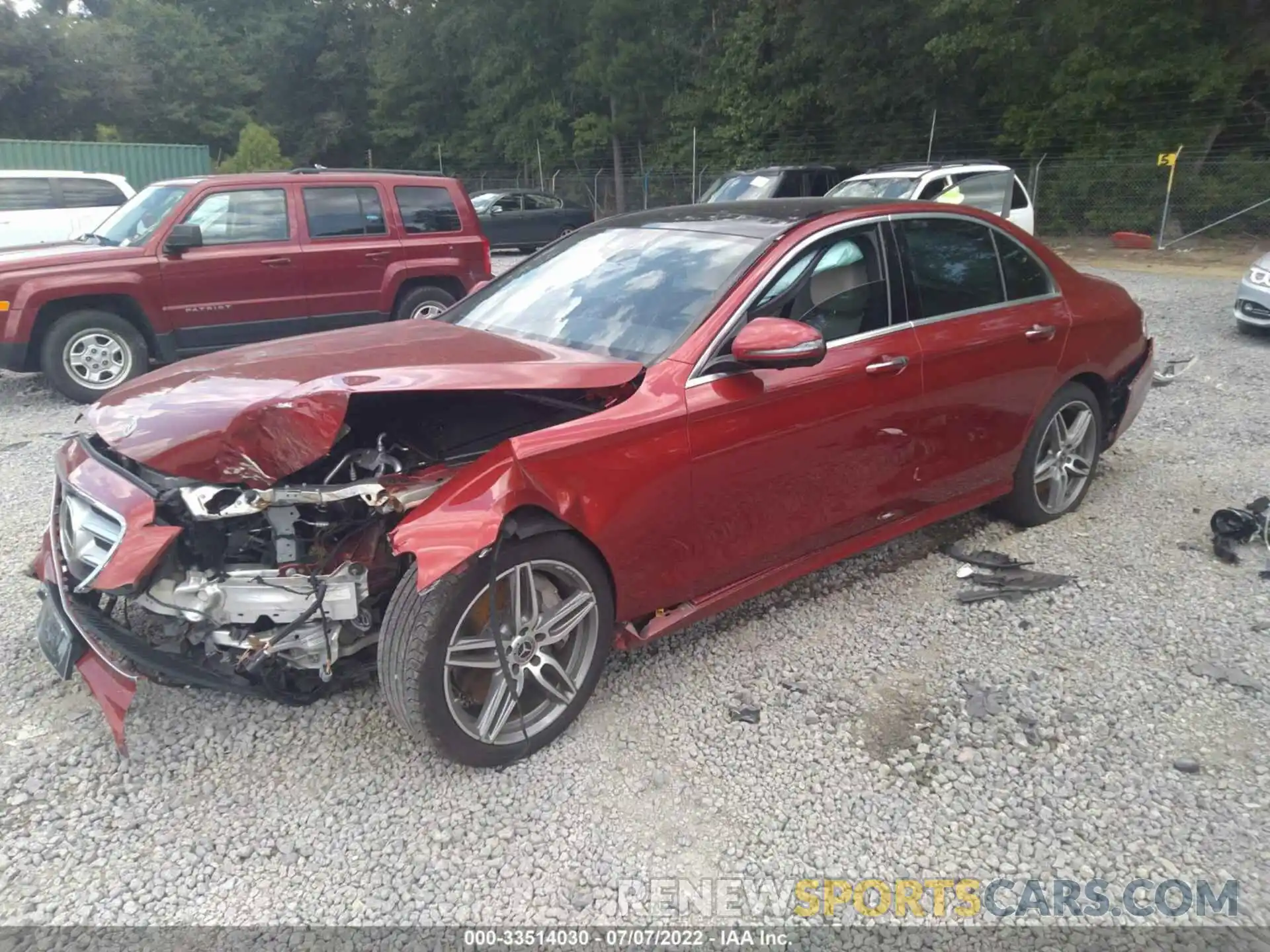 2 Photograph of a damaged car WDDZF6JB7KA495891 MERCEDES-BENZ E-CLASS 2019