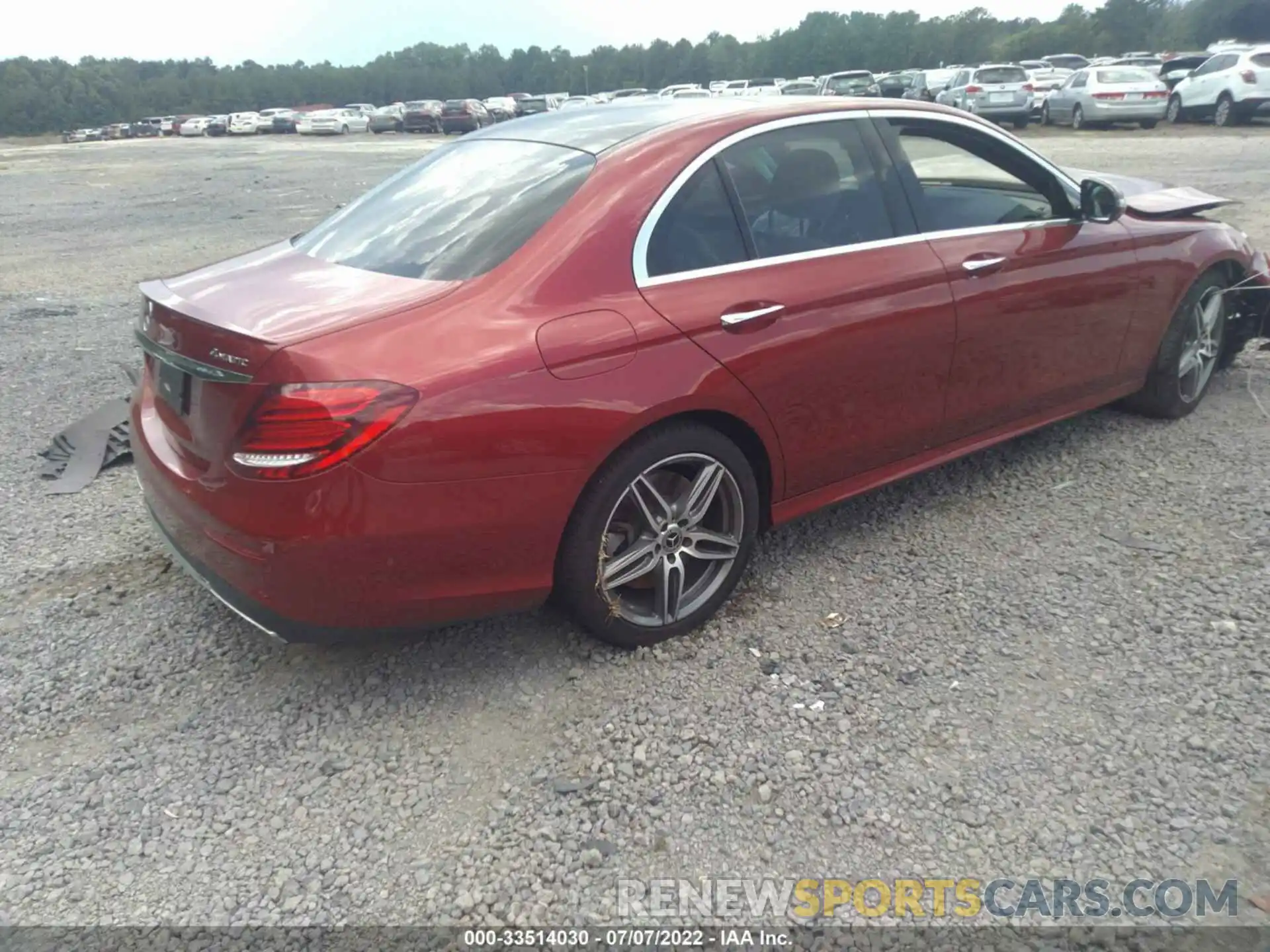 4 Photograph of a damaged car WDDZF6JB7KA495891 MERCEDES-BENZ E-CLASS 2019