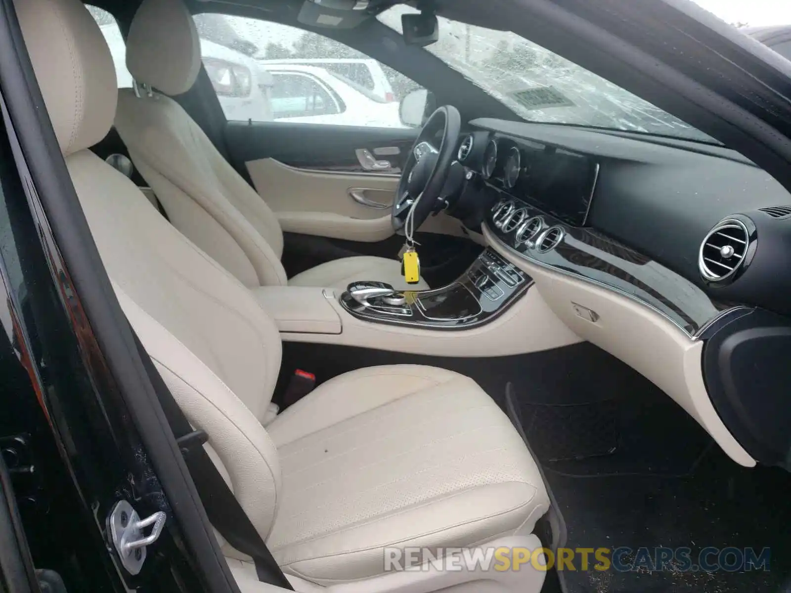 5 Photograph of a damaged car WDDZF6JB7KA497625 MERCEDES-BENZ E-CLASS 2019