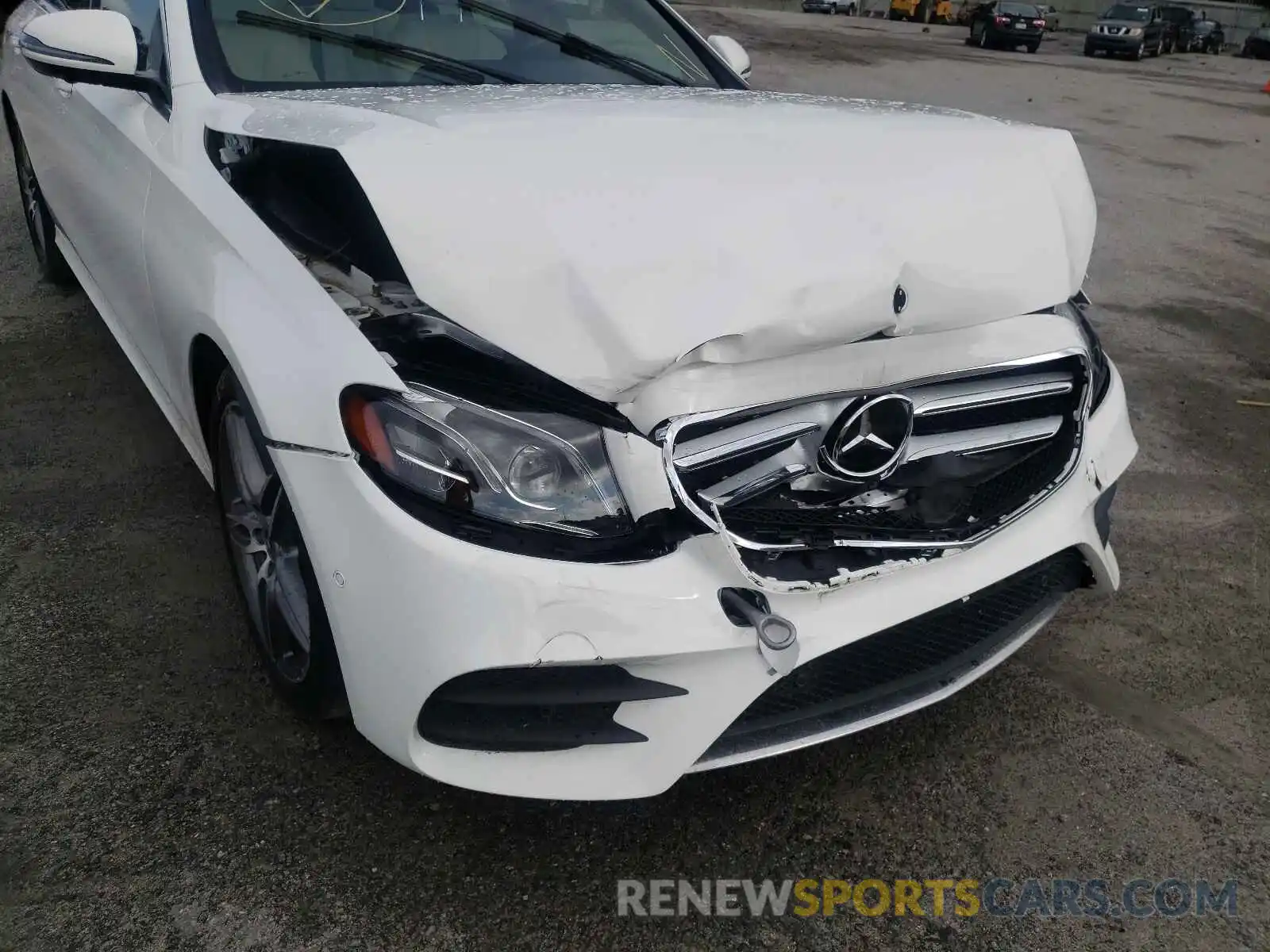 9 Photograph of a damaged car WDDZF6JB7KA513452 MERCEDES-BENZ E-CLASS 2019