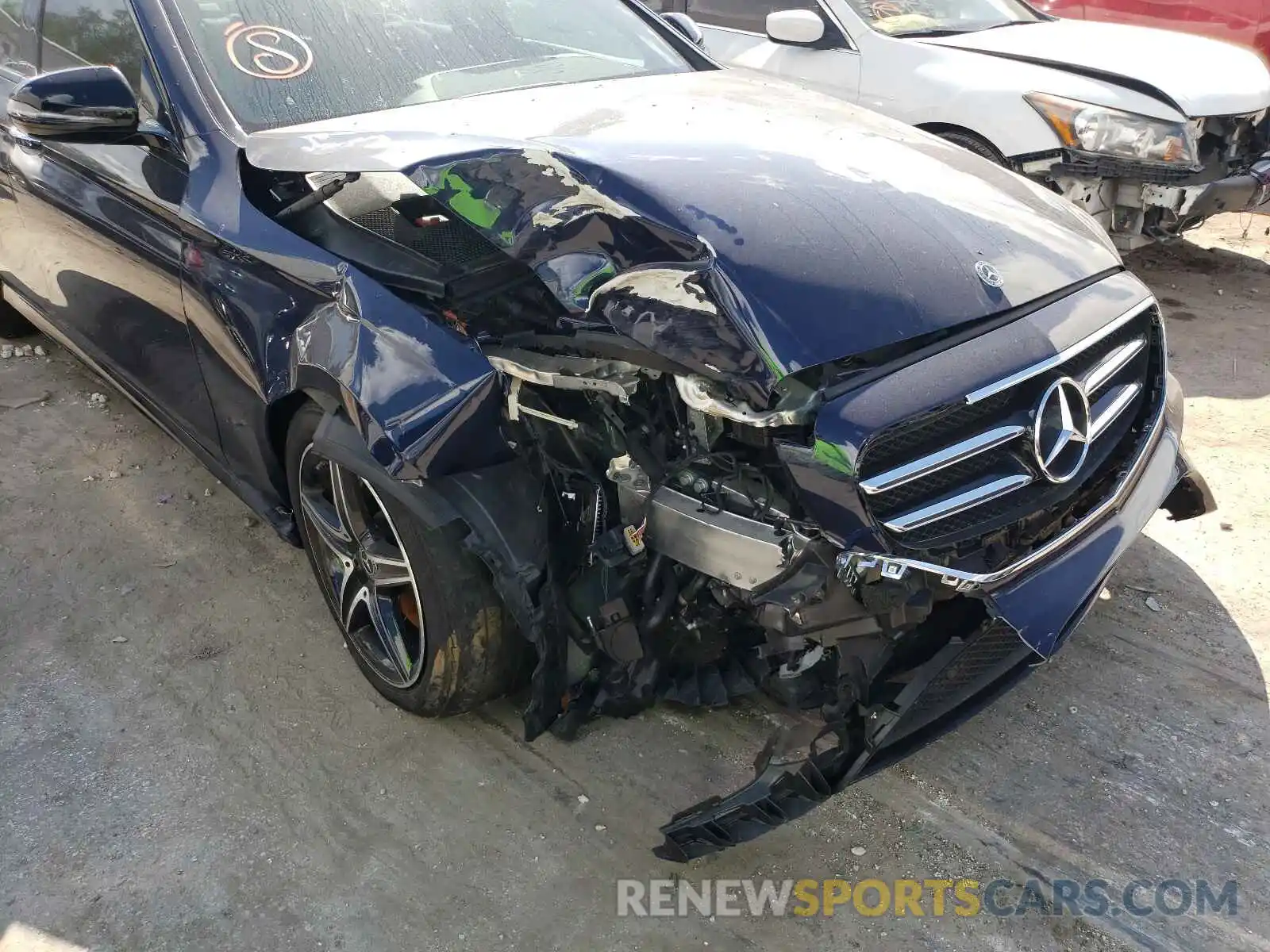 9 Photograph of a damaged car WDDZF6JB7KA633123 MERCEDES-BENZ E-CLASS 2019