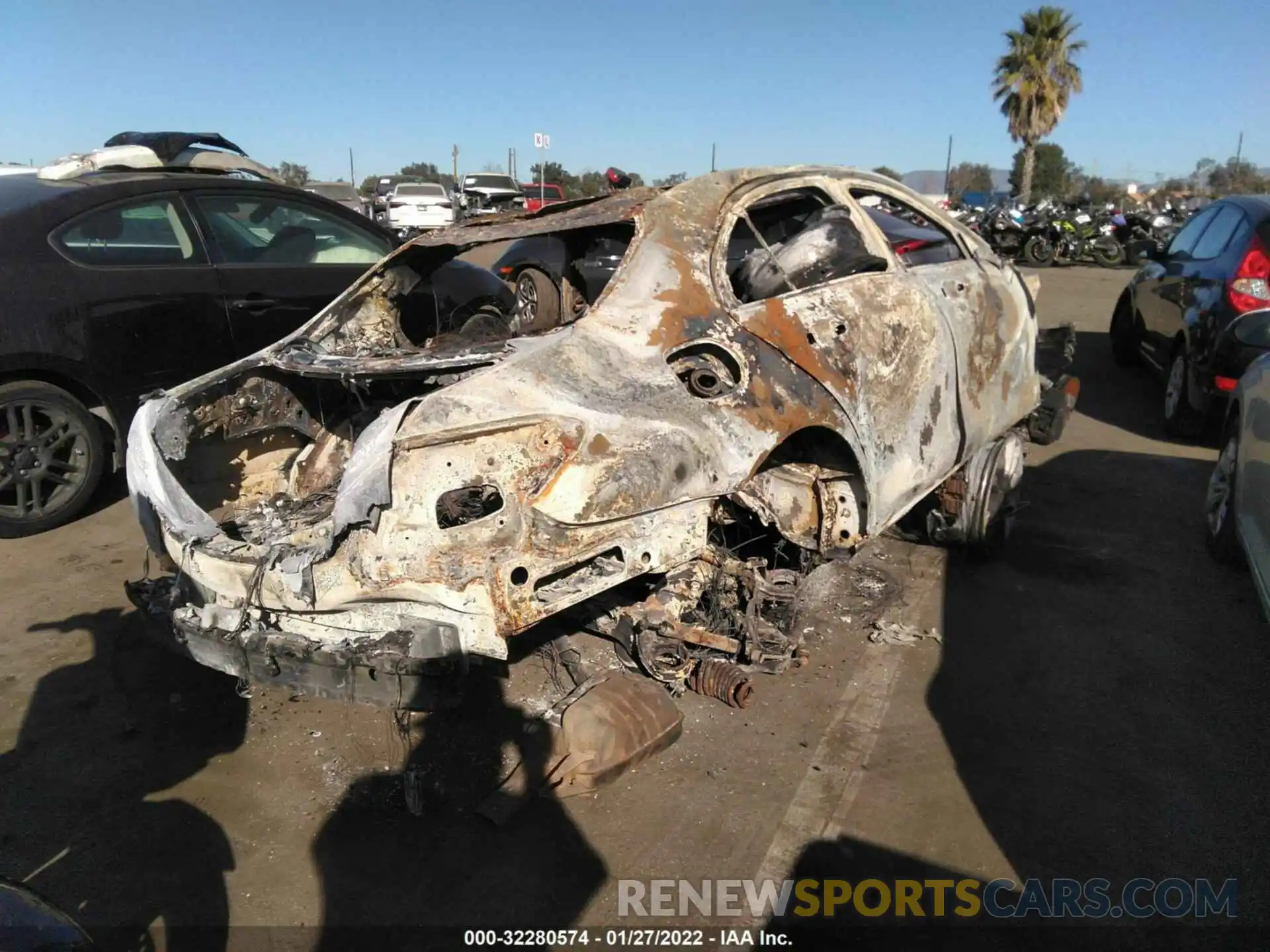 4 Photograph of a damaged car WDDZF6JB8KA490943 MERCEDES-BENZ E-CLASS 2019