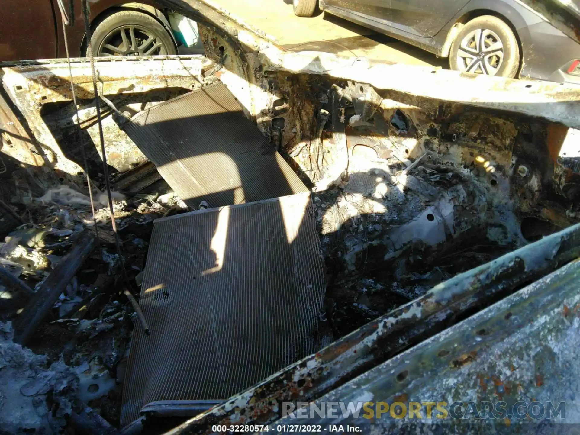 5 Photograph of a damaged car WDDZF6JB8KA490943 MERCEDES-BENZ E-CLASS 2019