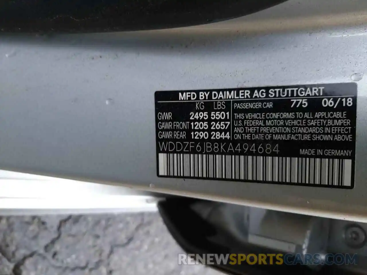 10 Photograph of a damaged car WDDZF6JB8KA494684 MERCEDES-BENZ E-CLASS 2019