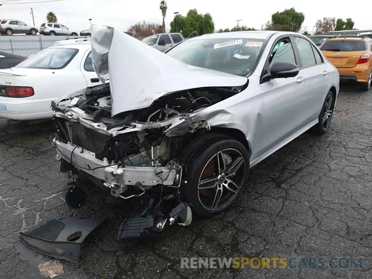 2 Photograph of a damaged car WDDZF6JB8KA494684 MERCEDES-BENZ E-CLASS 2019