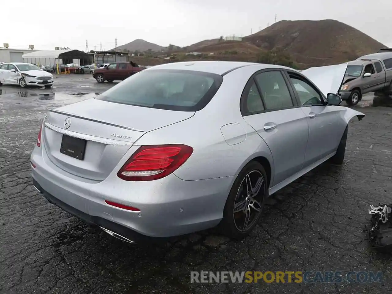 4 Photograph of a damaged car WDDZF6JB8KA494684 MERCEDES-BENZ E-CLASS 2019