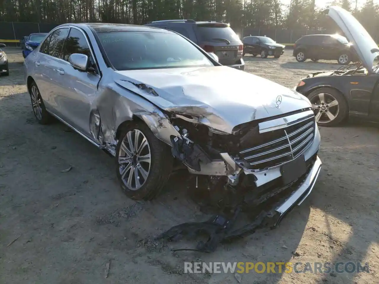 1 Photograph of a damaged car WDDZF6JBXKA520458 MERCEDES-BENZ E-CLASS 2019