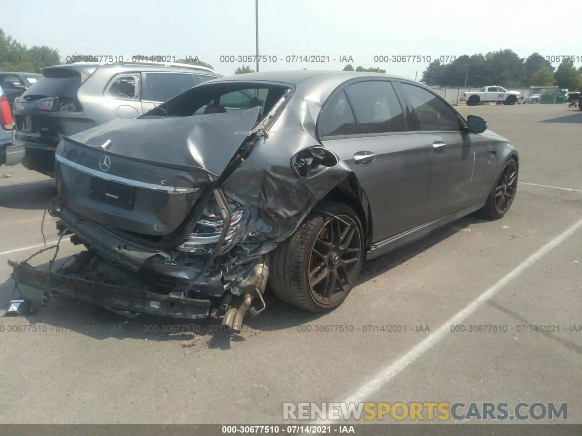 4 Photograph of a damaged car WDDZF8KB3KA529318 MERCEDES-BENZ E-CLASS 2019