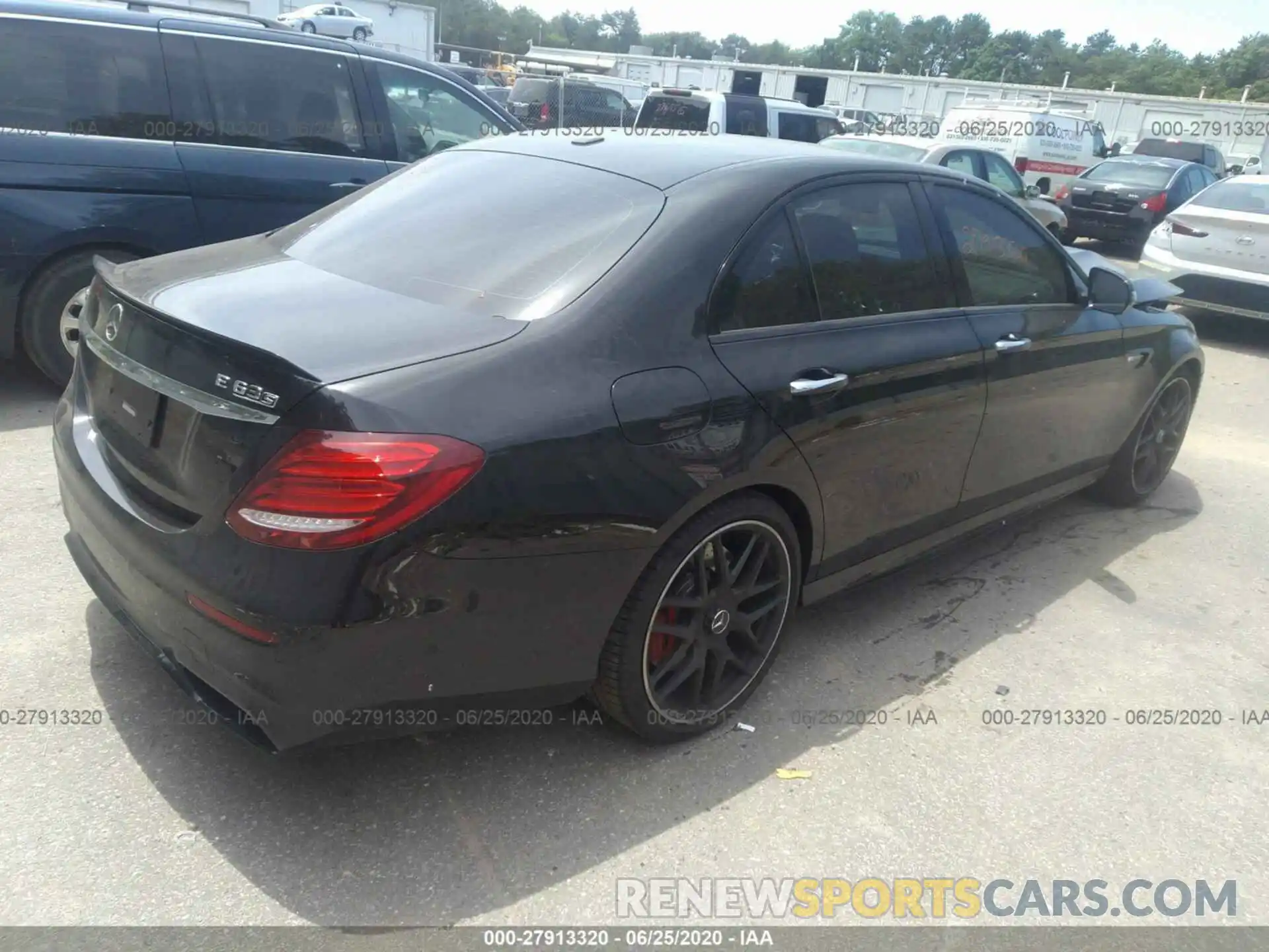 4 Photograph of a damaged car WDDZF8KB3KA665531 MERCEDES-BENZ E-CLASS 2019