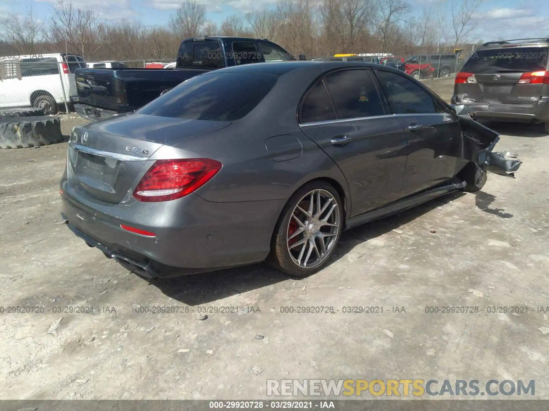 4 Photograph of a damaged car WDDZF8KB8KA528097 MERCEDES-BENZ E-CLASS 2019