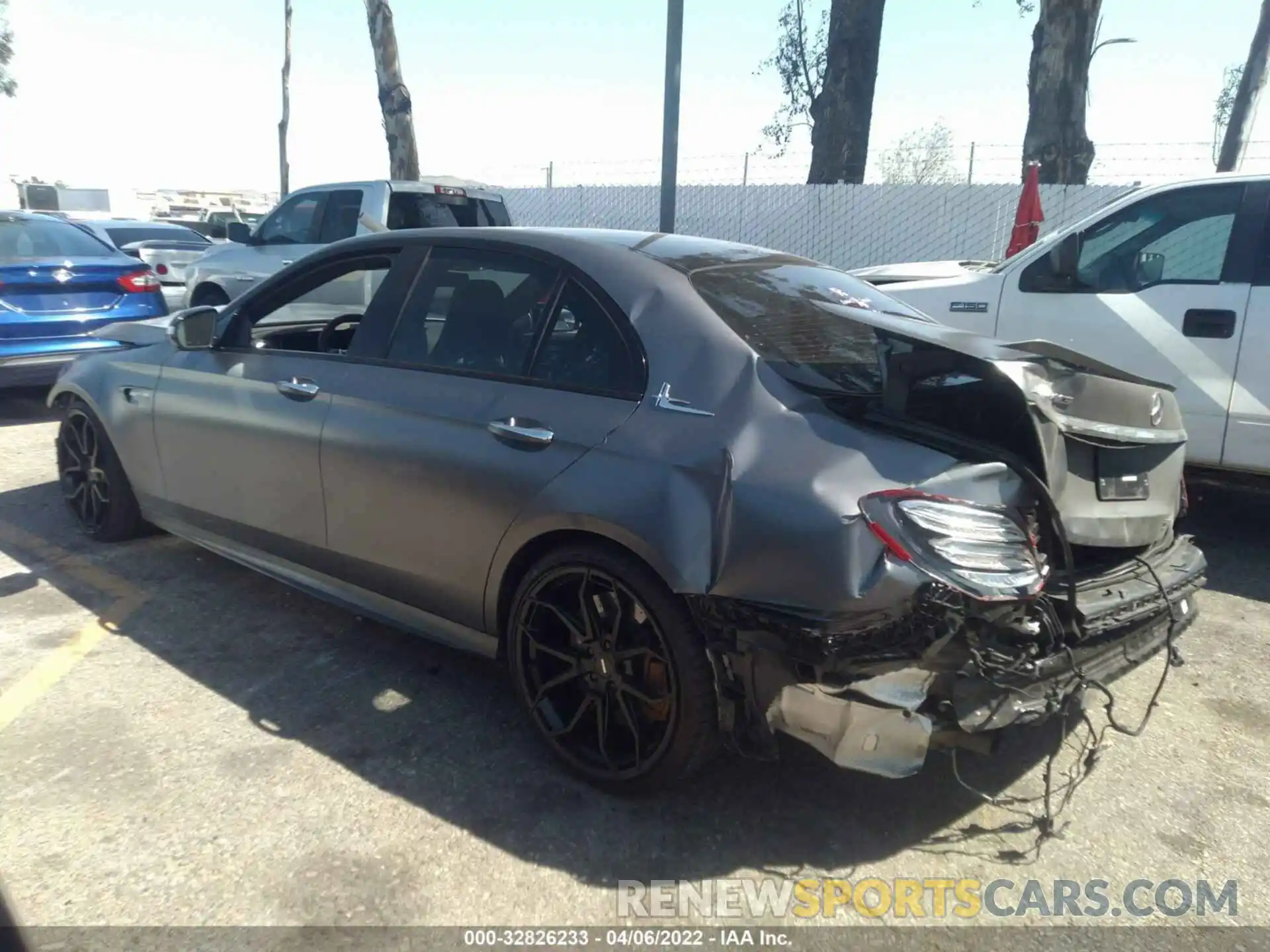 3 Photograph of a damaged car WDDZF8KBXKA514587 MERCEDES-BENZ E-CLASS 2019