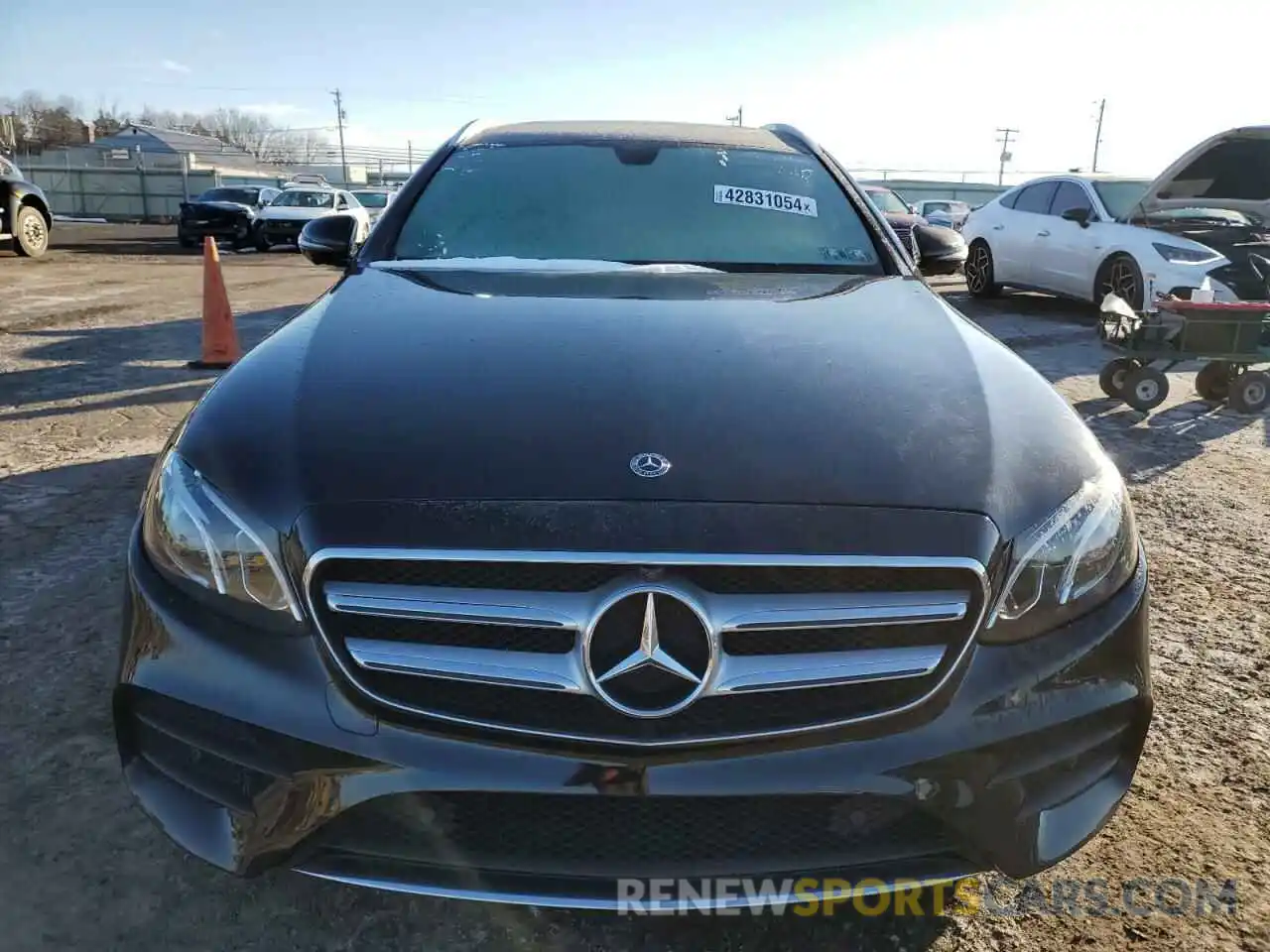 5 Photograph of a damaged car WDDZH6JB0KA524755 MERCEDES-BENZ E-CLASS 2019