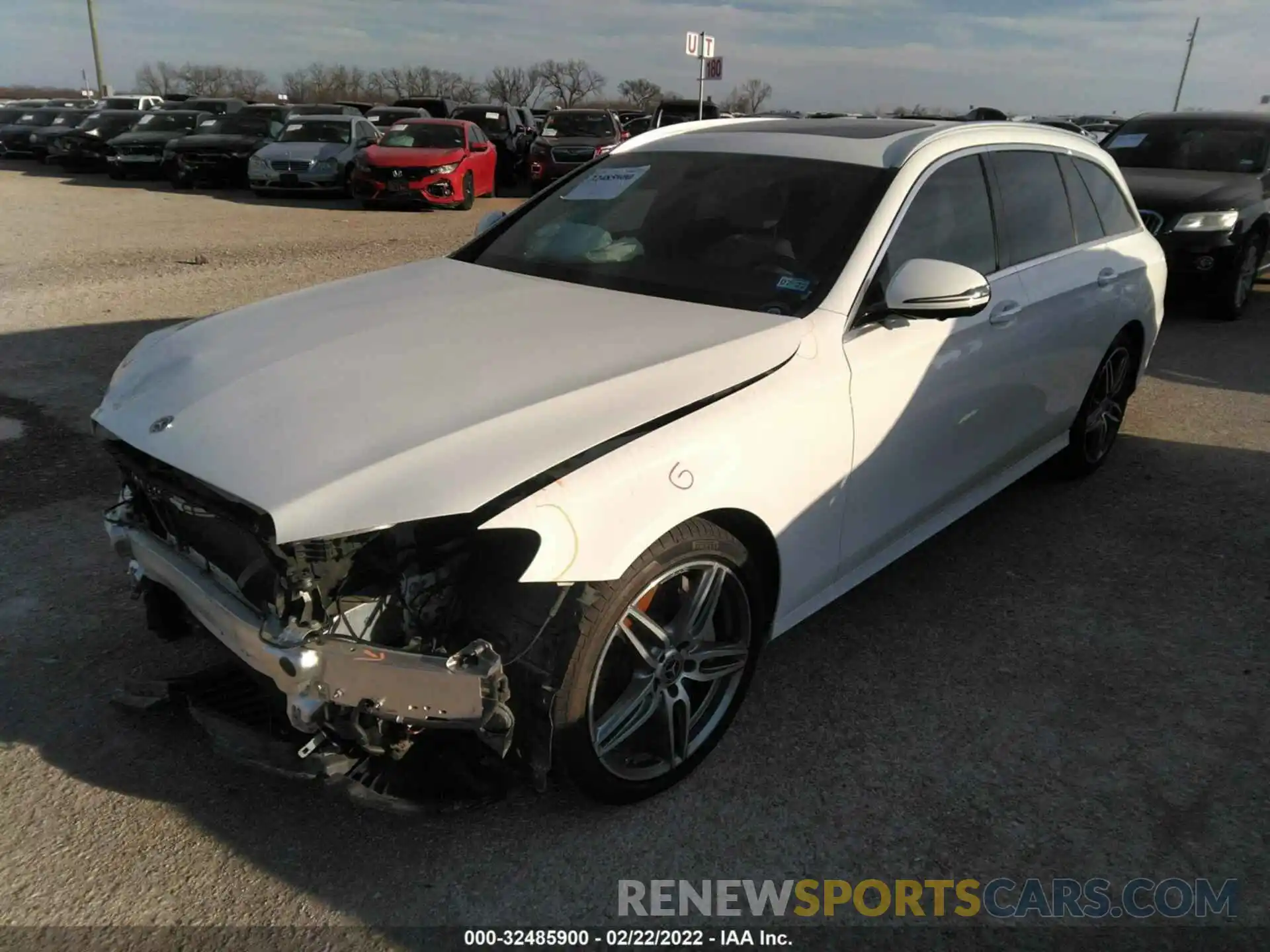 2 Photograph of a damaged car WDDZH6JB0KA587810 MERCEDES-BENZ E-CLASS 2019