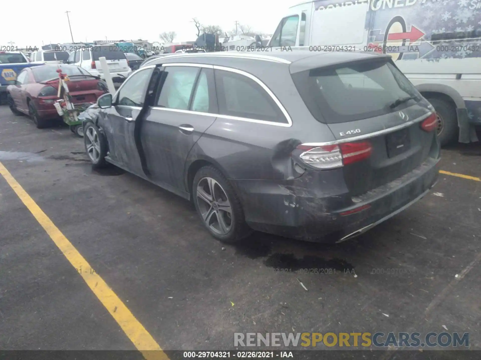 3 Photograph of a damaged car WDDZH6JB0KA591680 MERCEDES-BENZ E-CLASS 2019