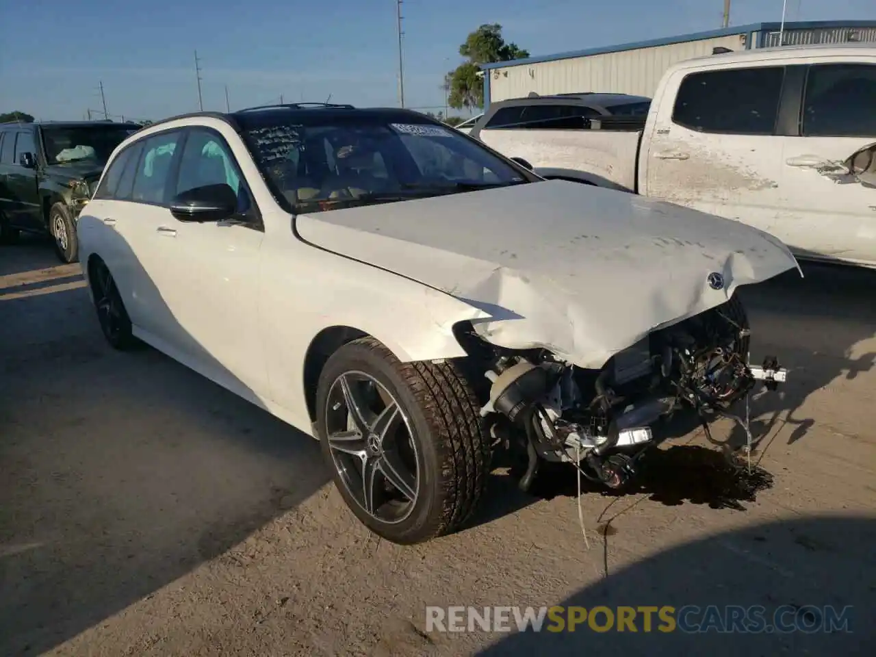 1 Photograph of a damaged car WDDZH6JB1KA582373 MERCEDES-BENZ E-CLASS 2019