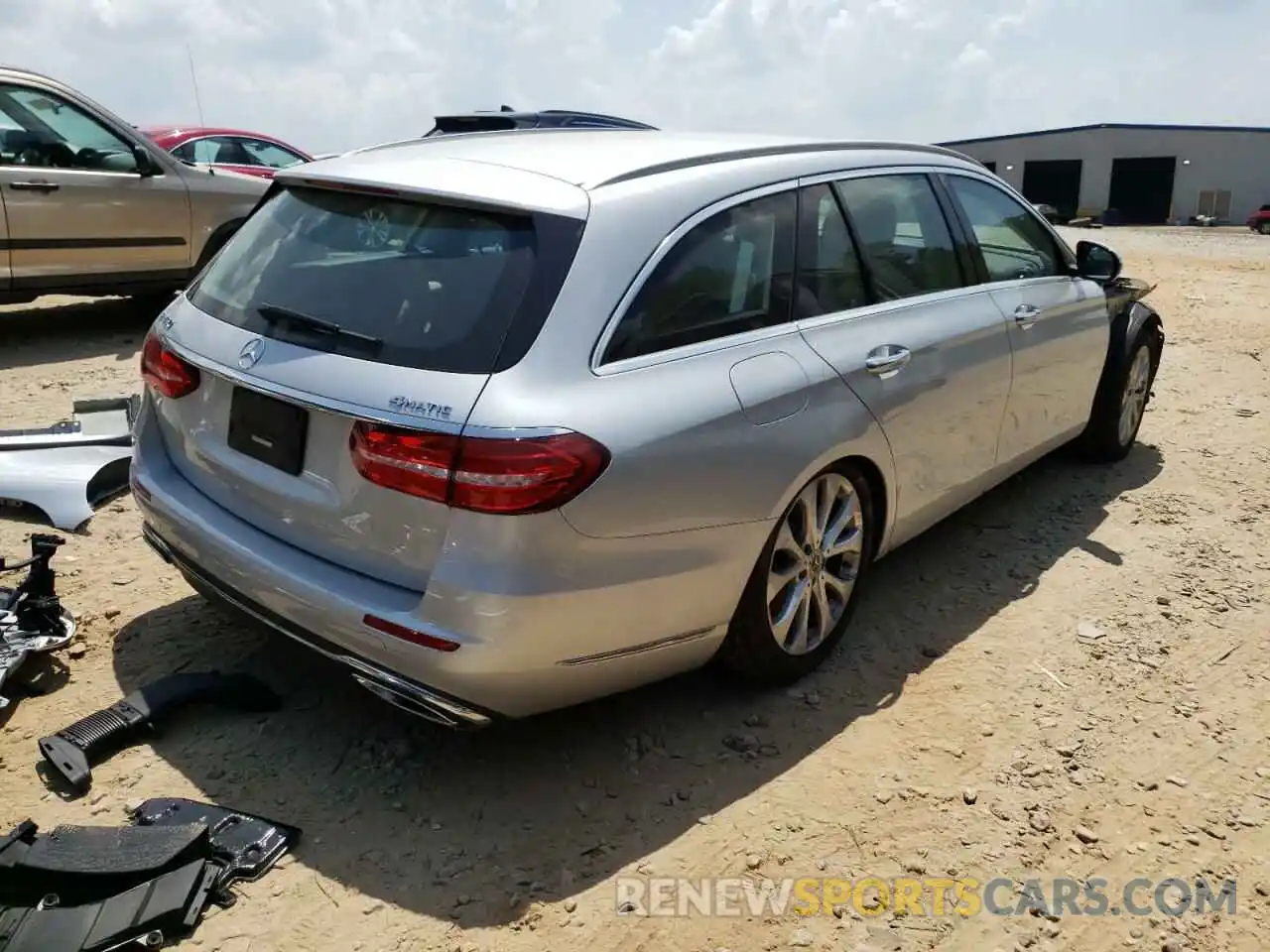 4 Photograph of a damaged car WDDZH6JB1KA598959 MERCEDES-BENZ E-CLASS 2019