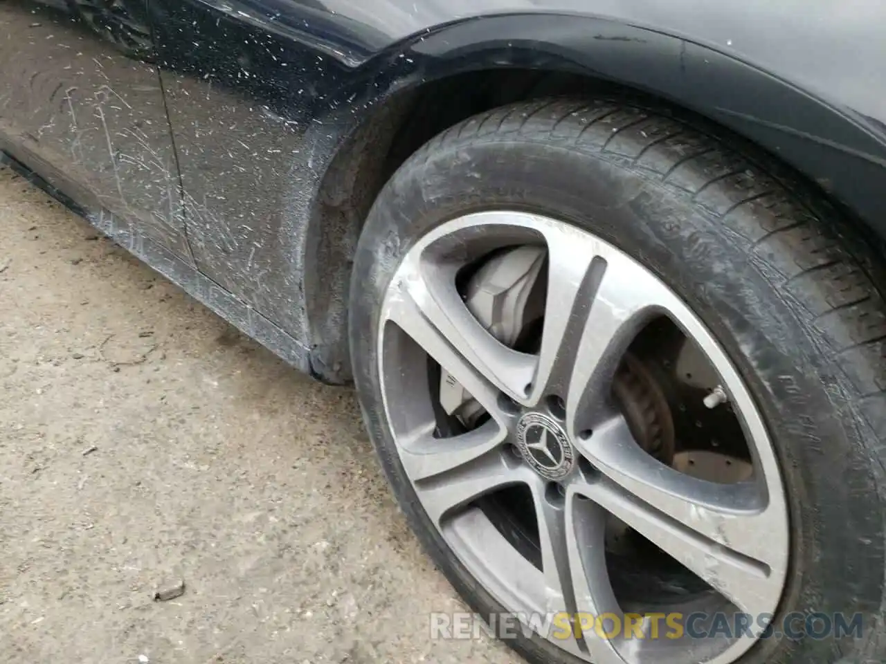 9 Photograph of a damaged car WDDZH6JB1KA679072 MERCEDES-BENZ E-CLASS 2019