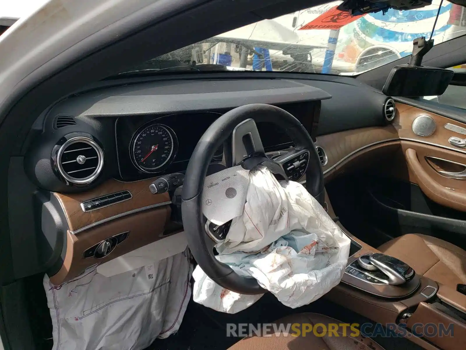 8 Photograph of a damaged car WDDZH6JB2KA522313 MERCEDES-BENZ E-CLASS 2019