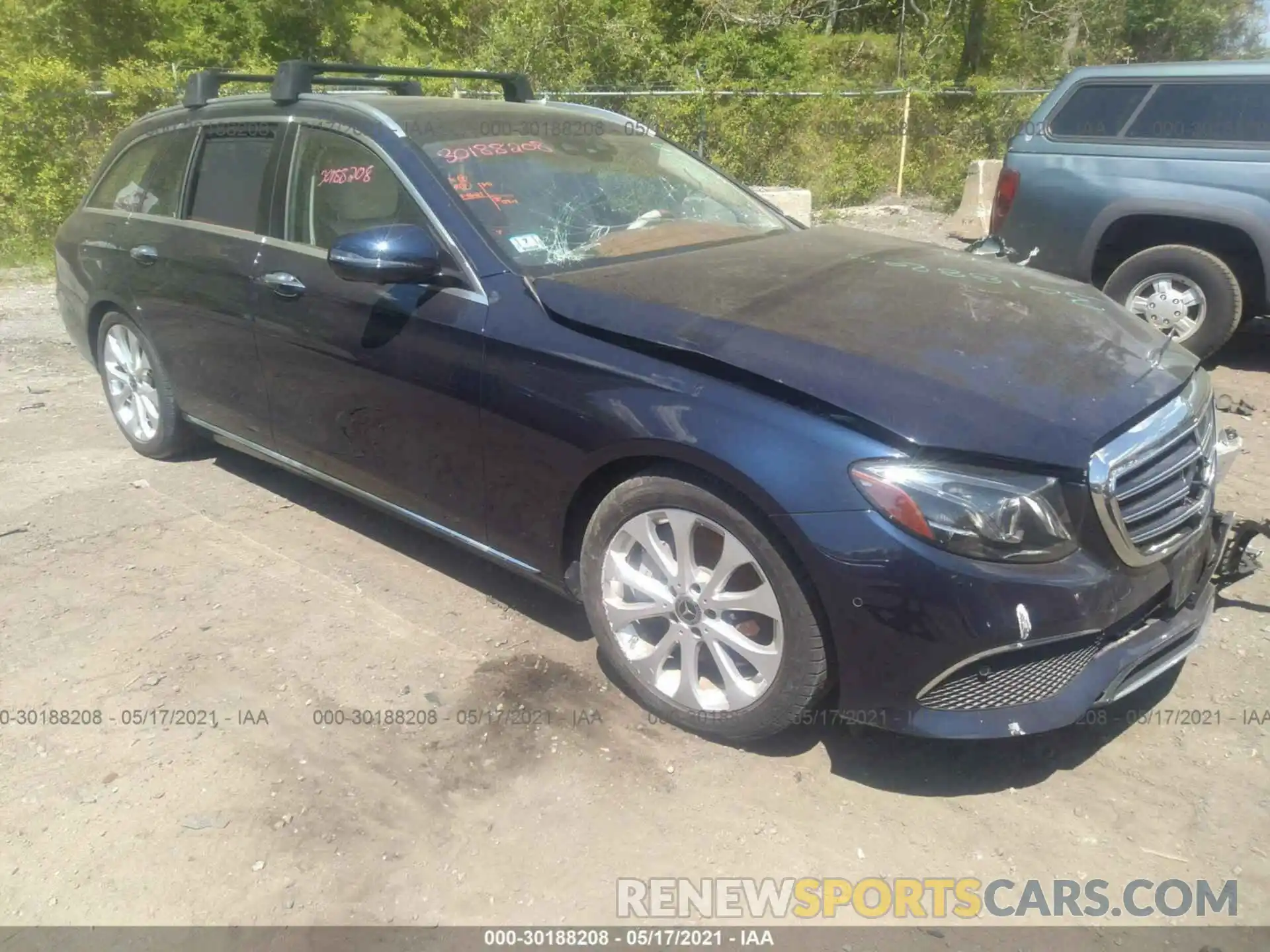 1 Photograph of a damaged car WDDZH6JB2KA584391 MERCEDES-BENZ E-CLASS 2019