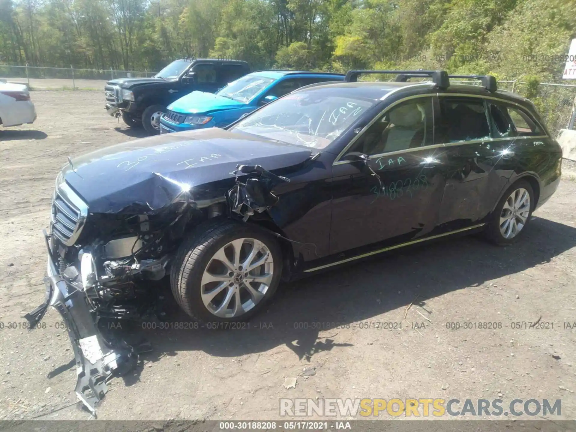 2 Photograph of a damaged car WDDZH6JB2KA584391 MERCEDES-BENZ E-CLASS 2019