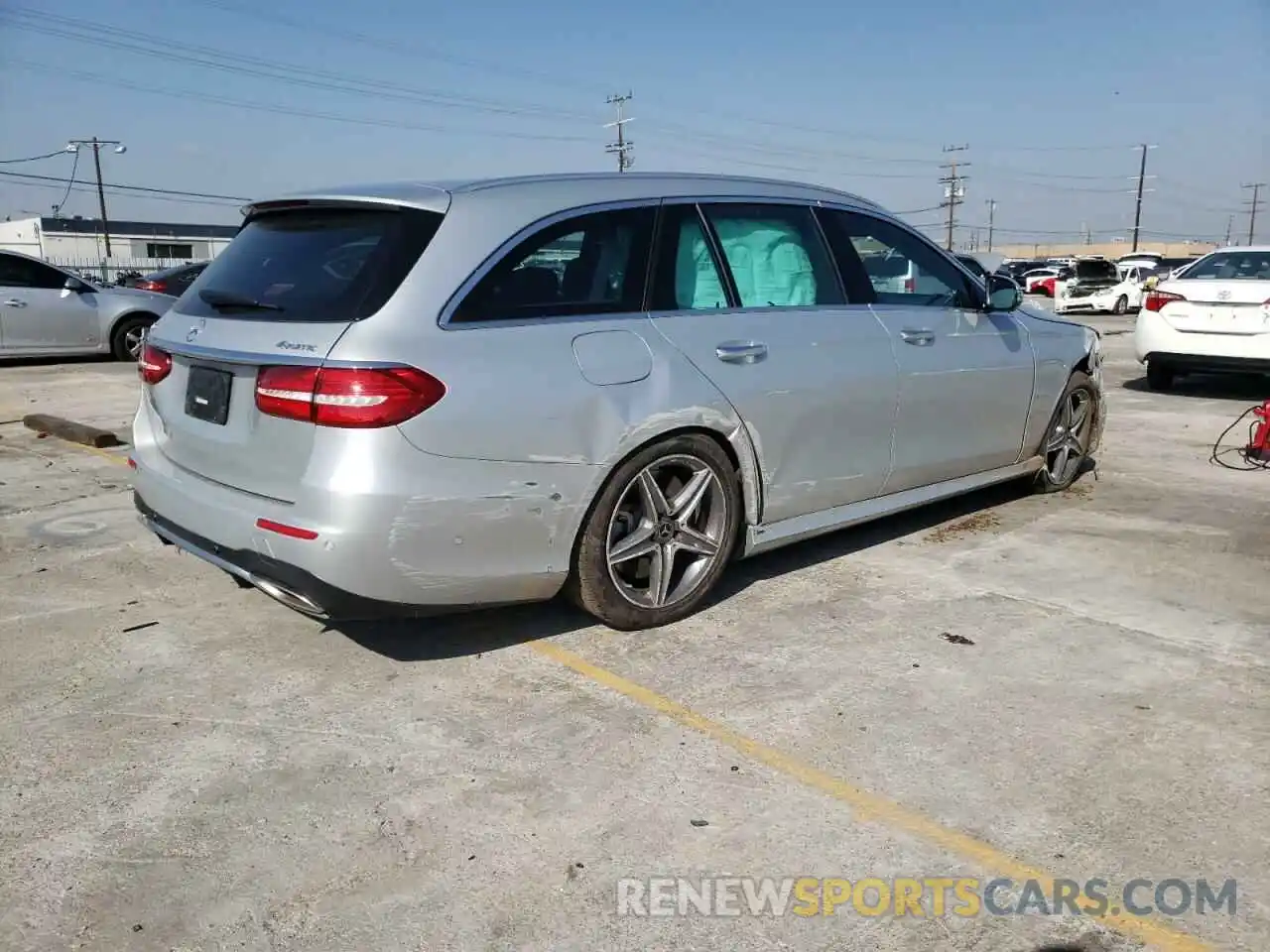 4 Photograph of a damaged car WDDZH6JB2KA637137 MERCEDES-BENZ E-CLASS 2019