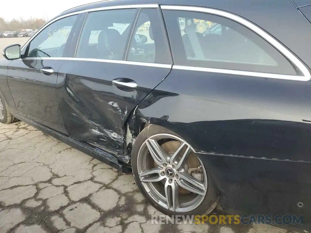 9 Фотография поврежденного автомобиля WDDZH6JB3KA504483 MERCEDES-BENZ E-CLASS 2019