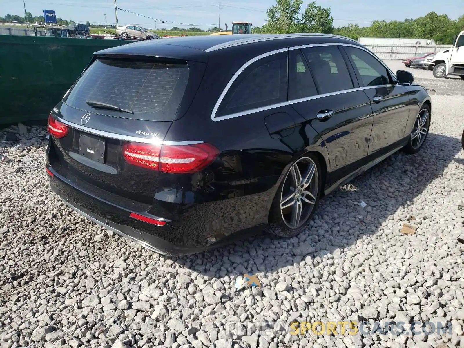 4 Photograph of a damaged car WDDZH6JB3KA630701 MERCEDES-BENZ E CLASS 2019